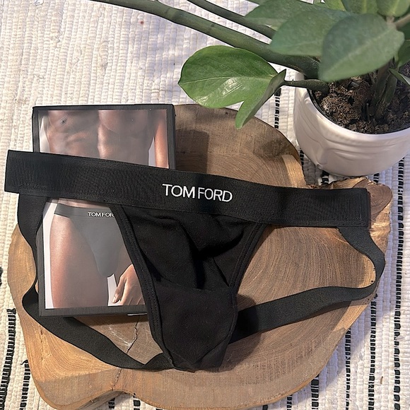 Tom Ford - Picture 3 of 7